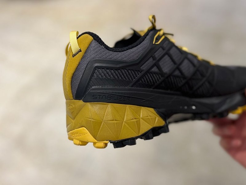 LA SPORTIVA AKYRA II GTX スポルティバ アキラ II GTX