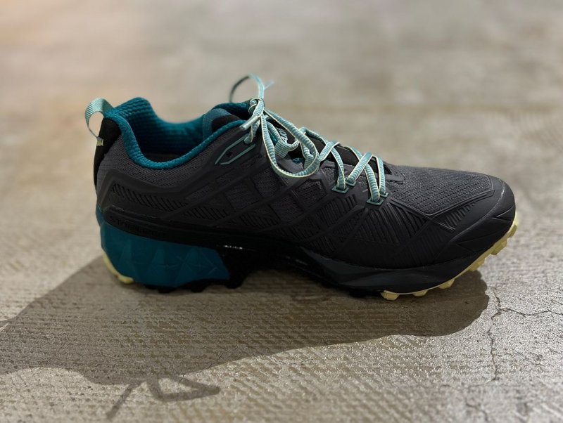 アマトラ LA SPORTIVA AKYRA Ⅱ GTX – OUTDOOR SPECIALITY MOOSE