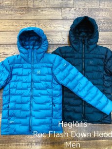 左・Deep Teal / 右・True Black