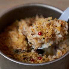 画像3: MOUNTAIN GOURMET LAB. マウンテングルメラボ 【アルミバッグ】鶏と舞茸のシェリー煮込み（リゾット仕立て） (3)
