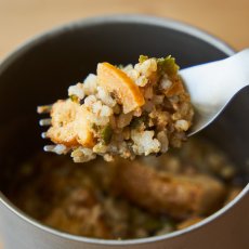 画像2: MOUNTAIN GOURMET LAB. マウンテングルメラボ 【アルミバッグ】香ばし海老のレモン麻婆飯（厚揚げ入り） (2)