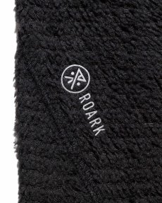 画像4: RUNAMOK ランアモック PRIMALOFT EVOLVE HOODIE プリマロフト エボルブ フーディ【RK468-BLK】 (4)